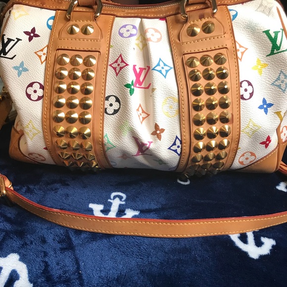 Louis Vuitton bag - Picture 1 of 4